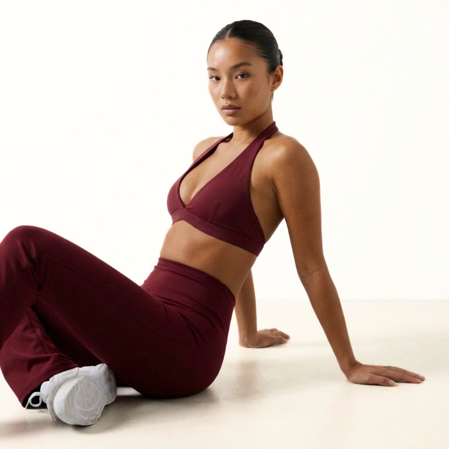Sculpt 01 Flared Leggings - Maroon