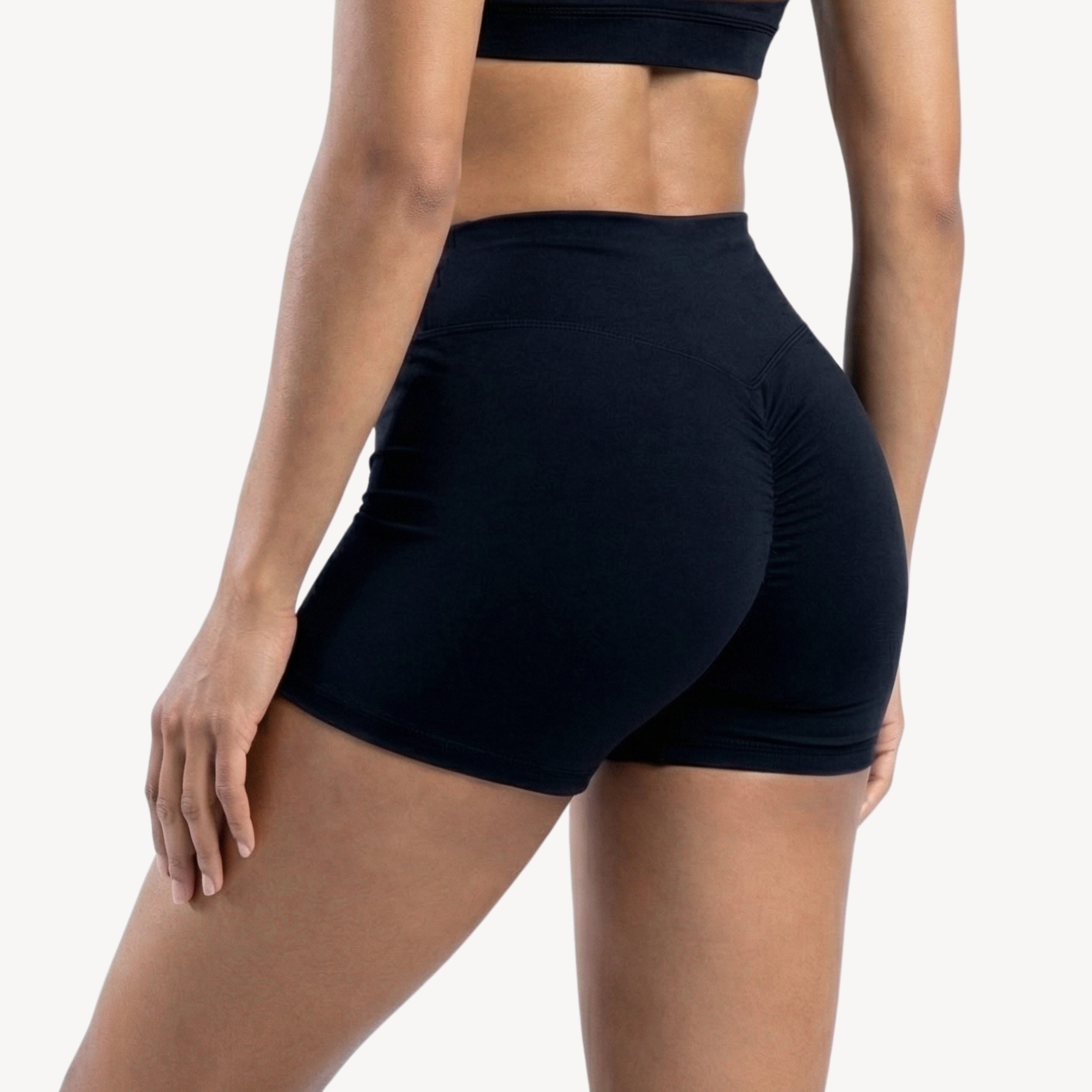 Move 01 Scrunch Shorts - Black